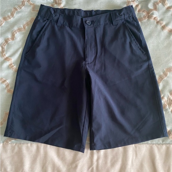 Izod Flat Front Performance Shorts, Boys Size 14, Adjustable Waist, Navy - Picture 1 of 7